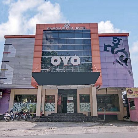 Oyo 1367 Damon Butik Hotel Pekanbaru Exterior foto