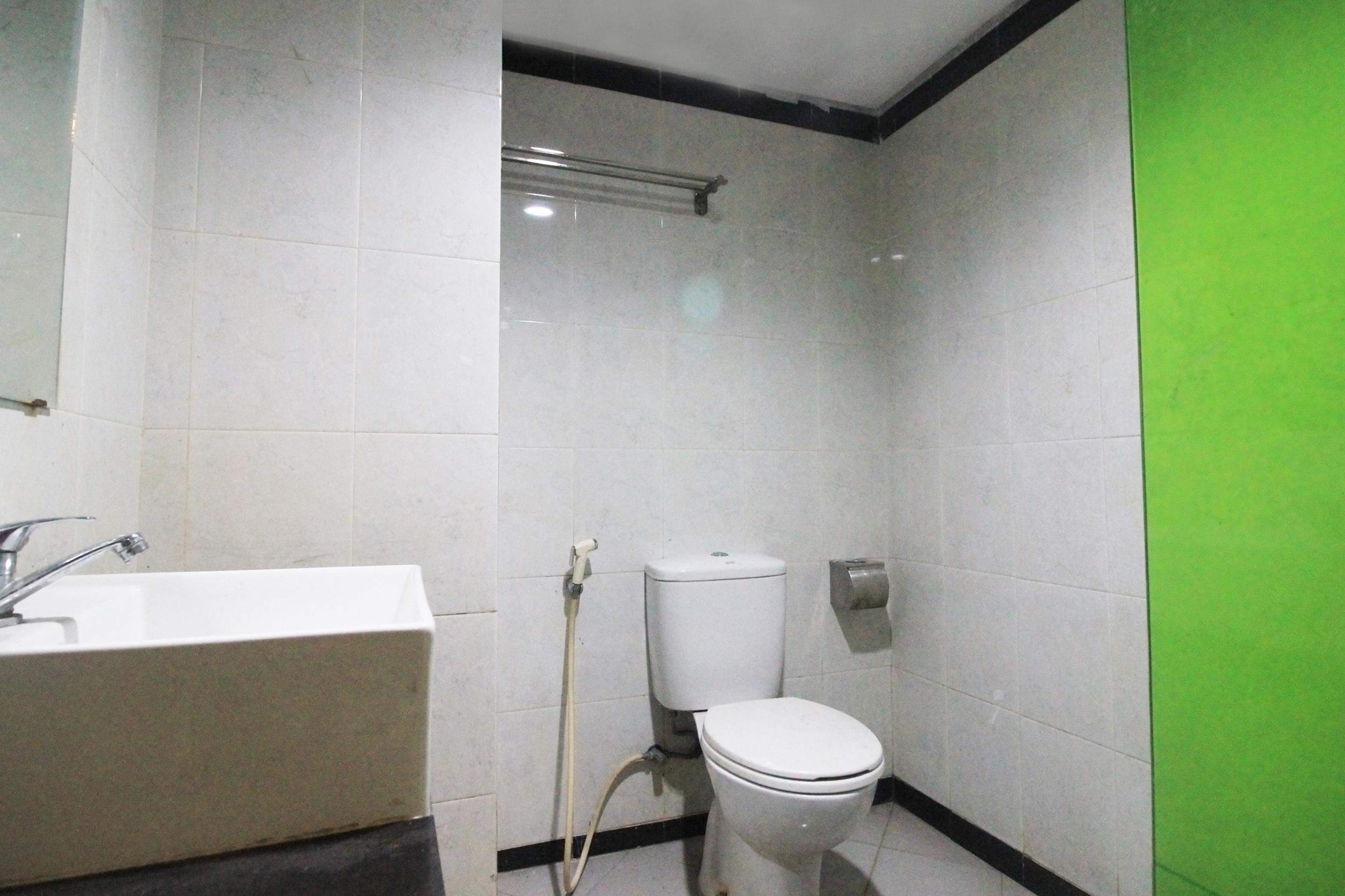 Oyo 1367 Damon Butik Hotel Pekanbaru Exterior foto