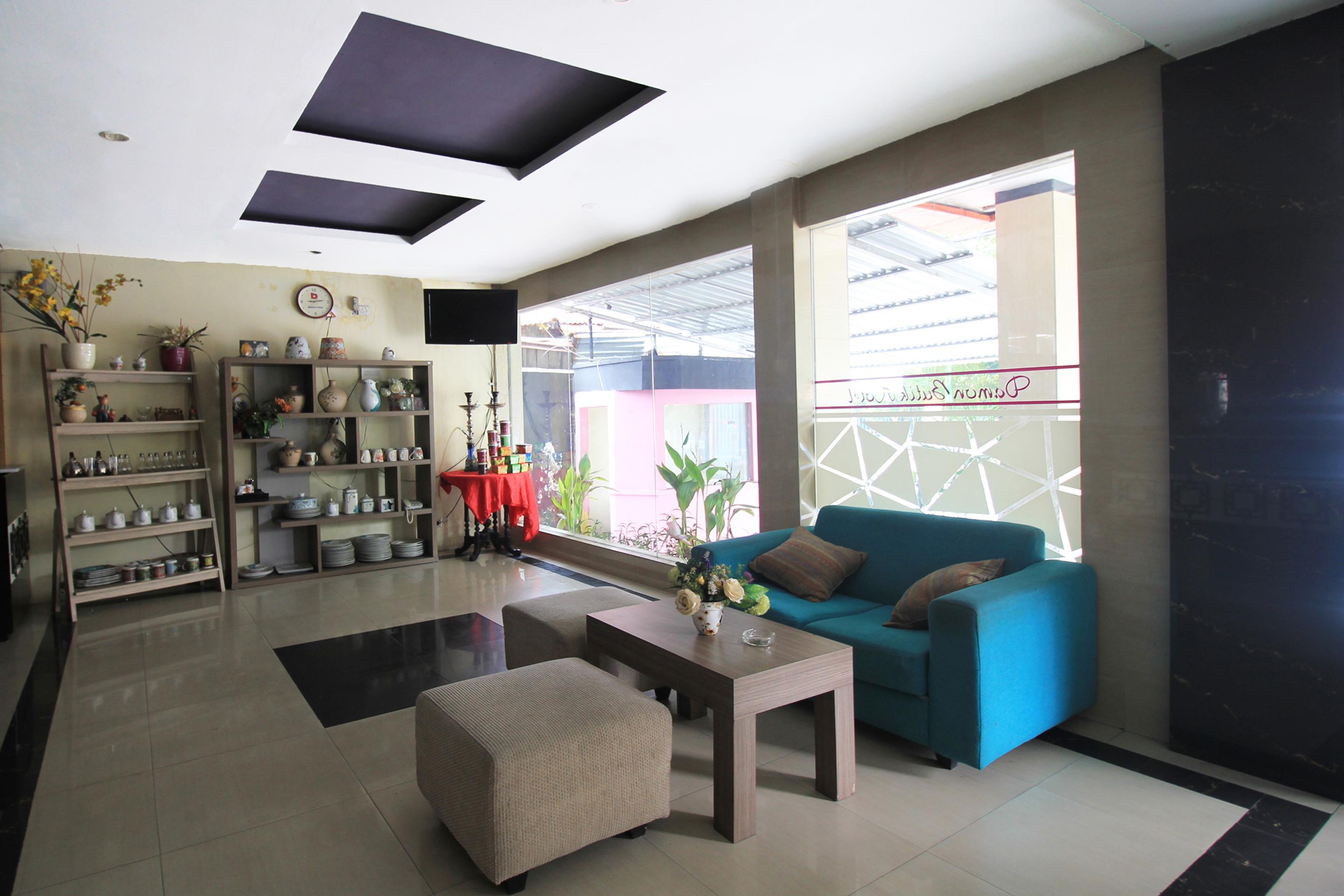 Oyo 1367 Damon Butik Hotel Pekanbaru Exterior foto